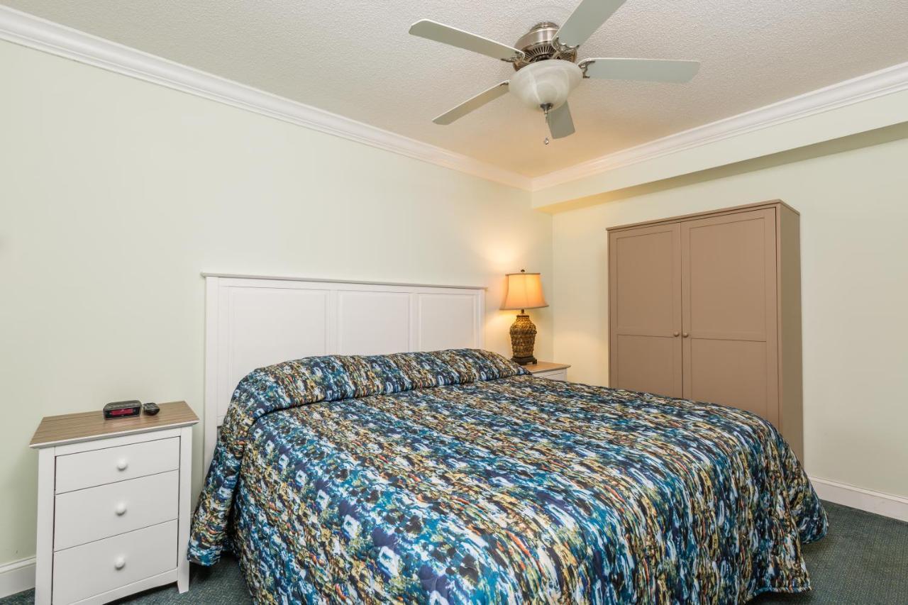 Sands Beach Club Briarcliffe Acres Екстер'єр фото